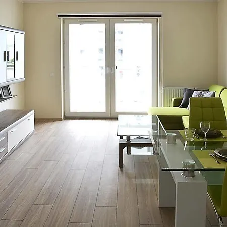 Bently Platinium - Double Bedroom Seaside